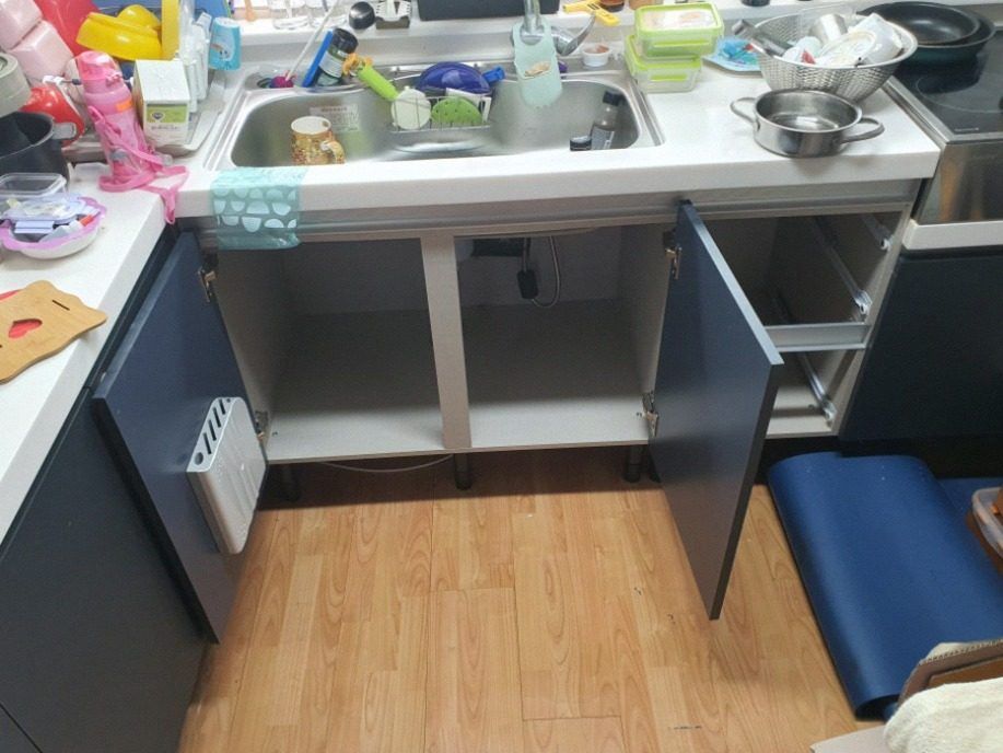 보일러실 분배기 주변 배관 점검